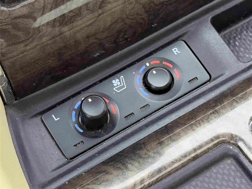 Toyota Vellfire — миниатюра 19