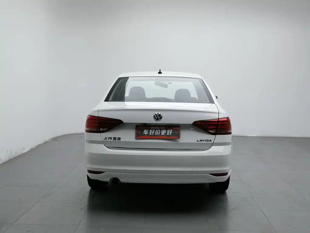 Volkswagen Lavida — миниатюра 4