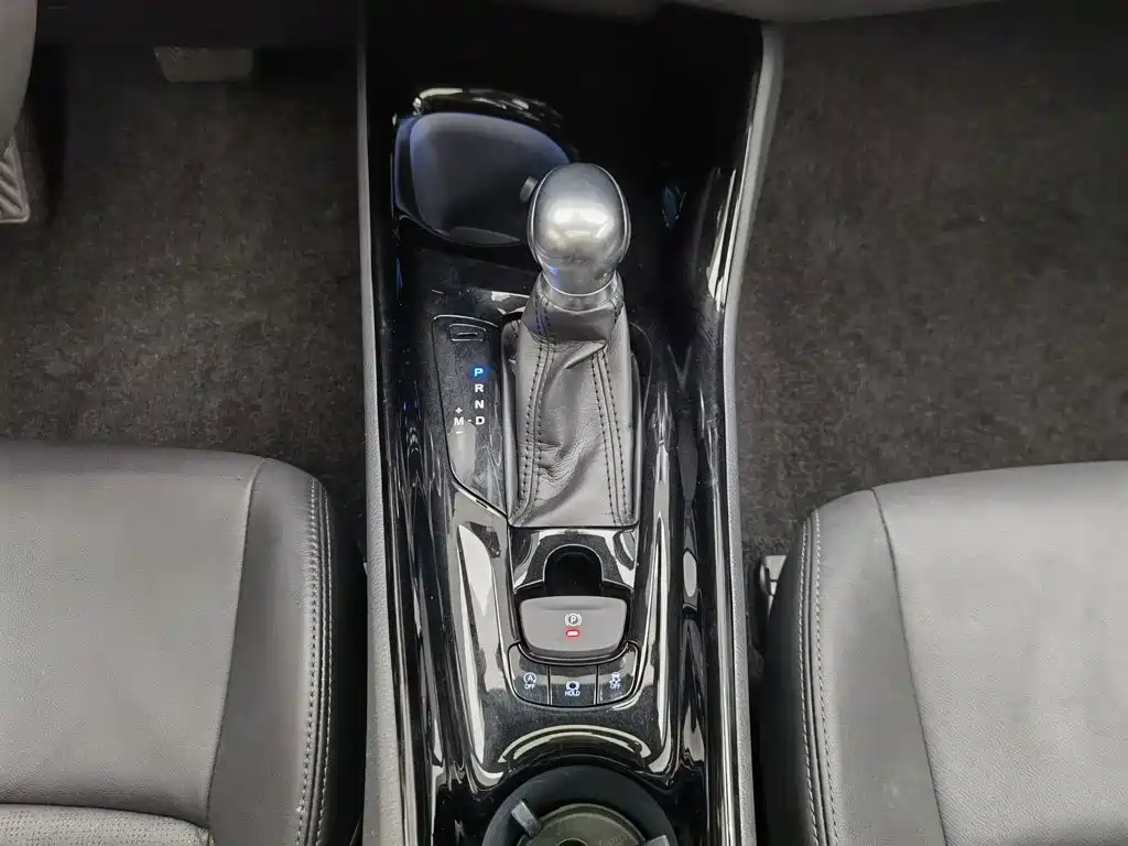 Toyota IZOA — миниатюра 13