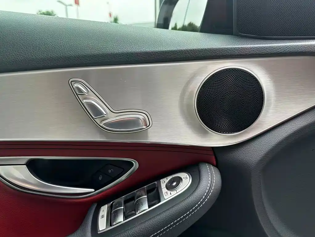 Mercedes-Benz C-Class — миниатюра 18