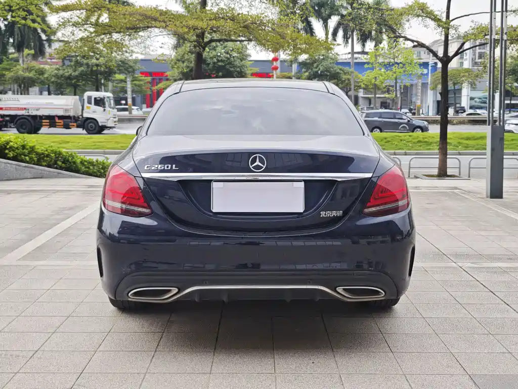 Mercedes-Benz C-Class — миниатюра 3