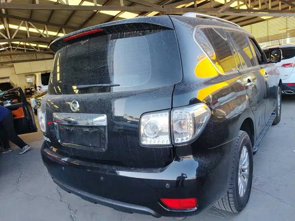Nissan Patrol — миниатюра 3