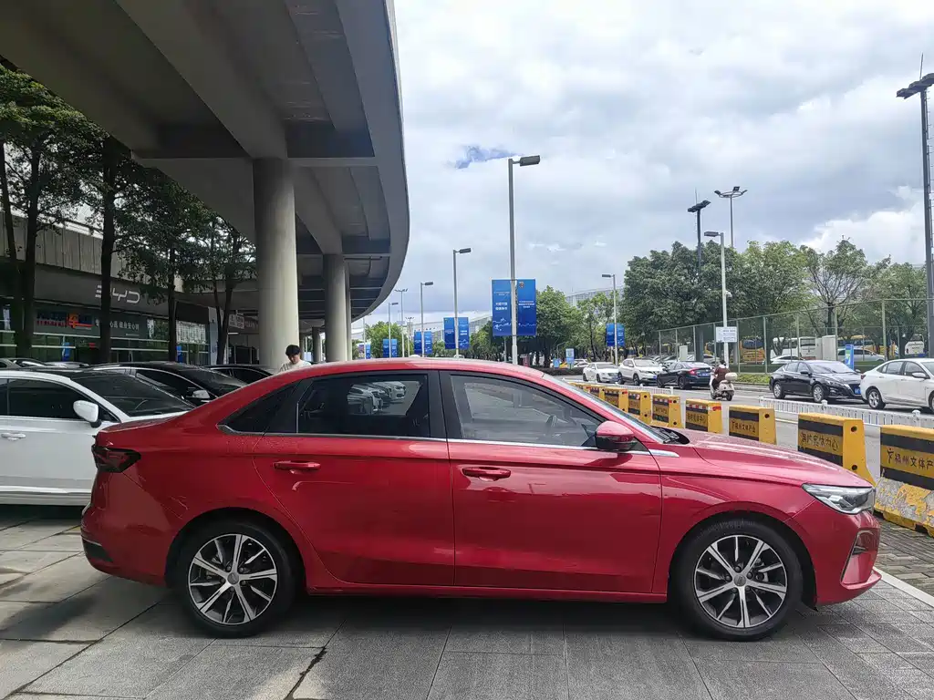 Geely Emgrand — миниатюра 4