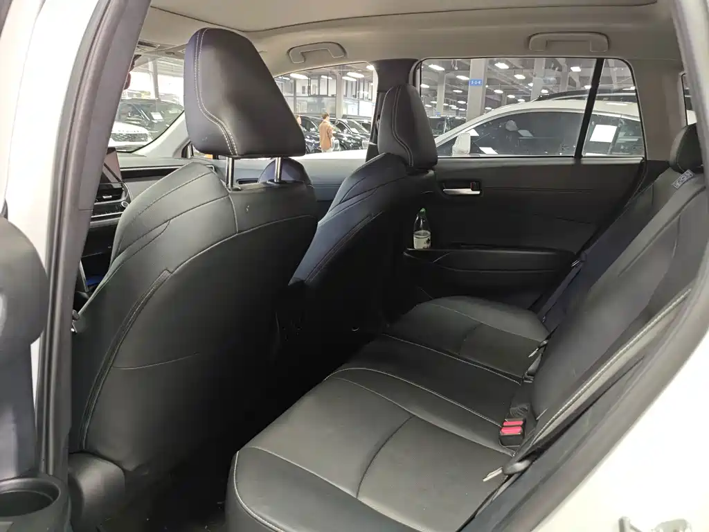 Toyota Frontlander — миниатюра 6