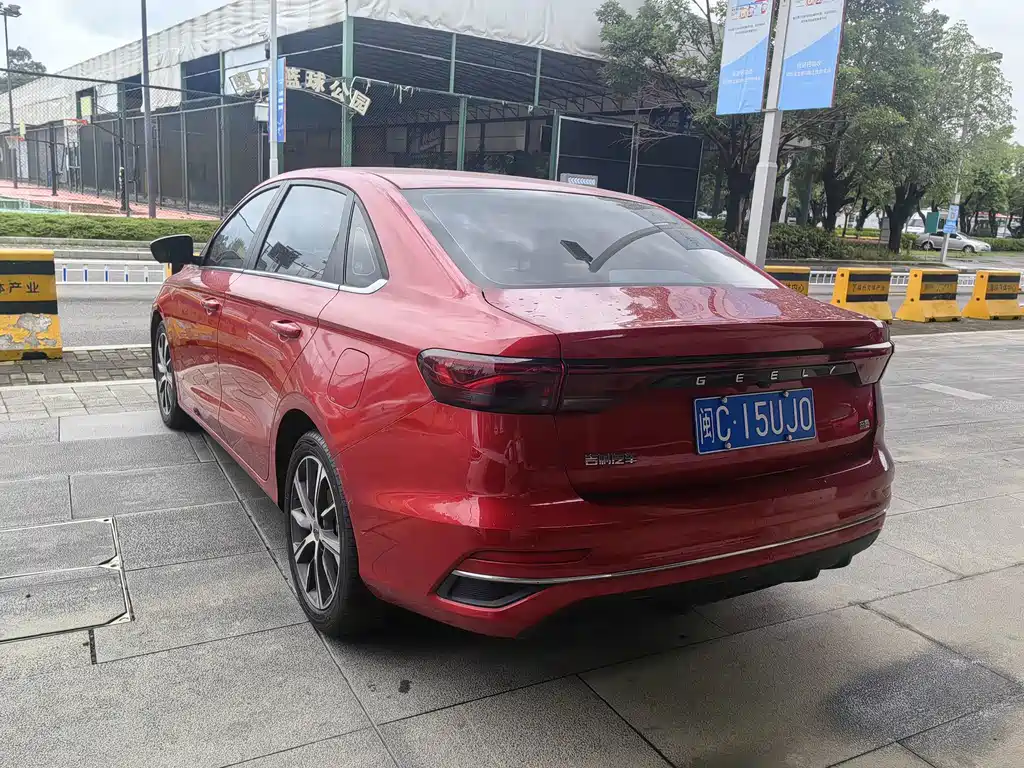 Geely Emgrand — миниатюра 5