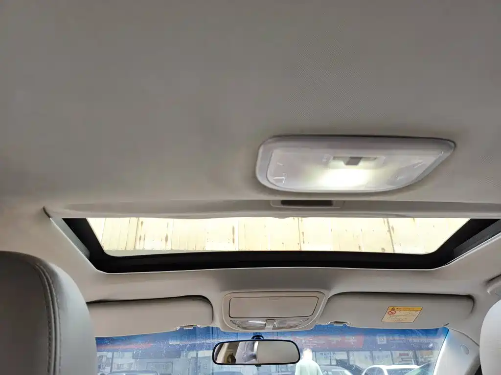 Geely Emgrand — миниатюра 18