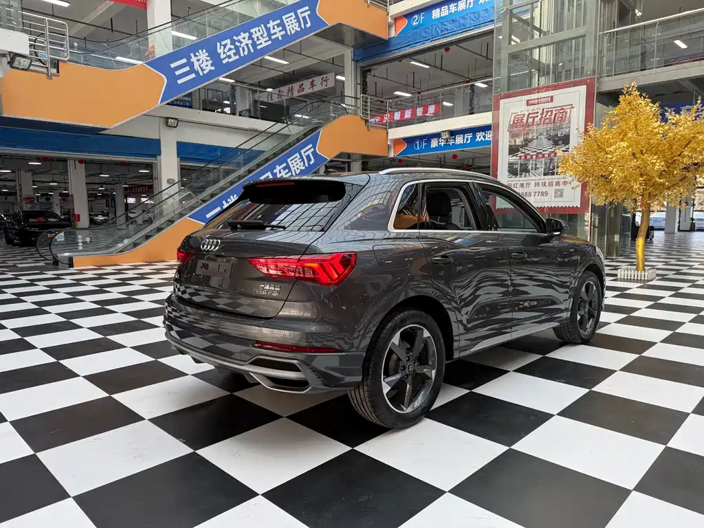 Audi Q3 — миниатюра 6