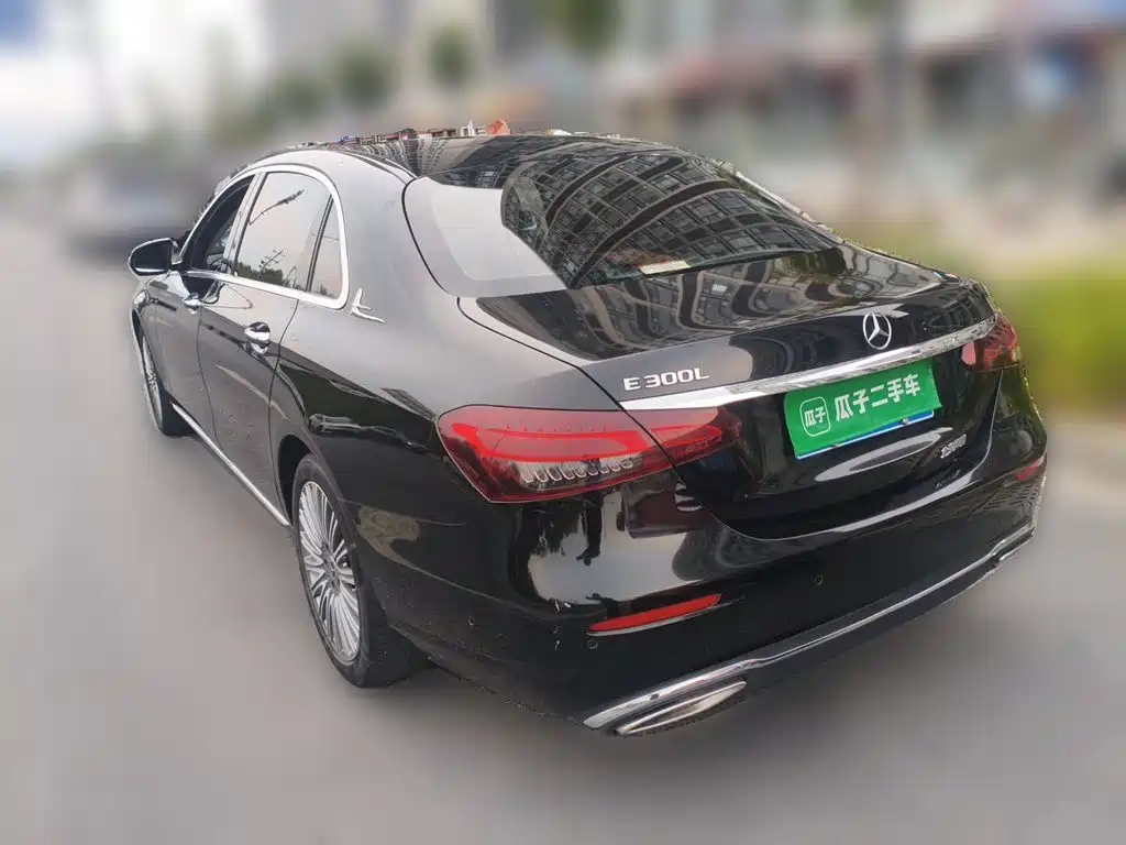 Mercedes-Benz E-Class — миниатюра 25