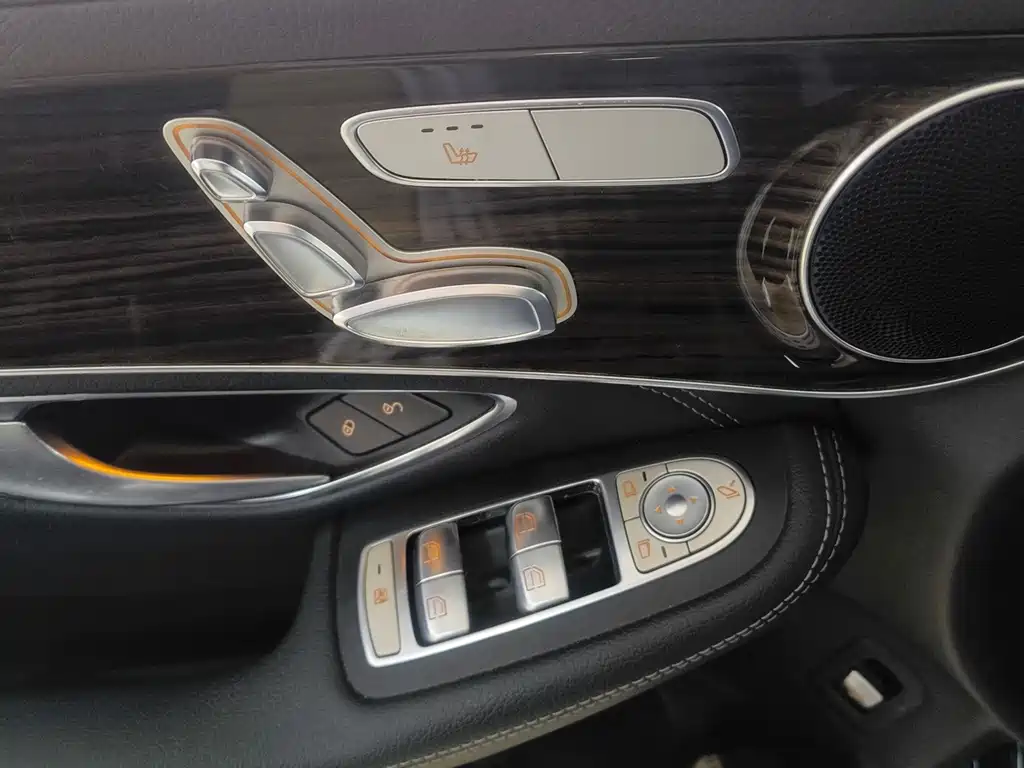 Mercedes-Benz GLC — миниатюра 11