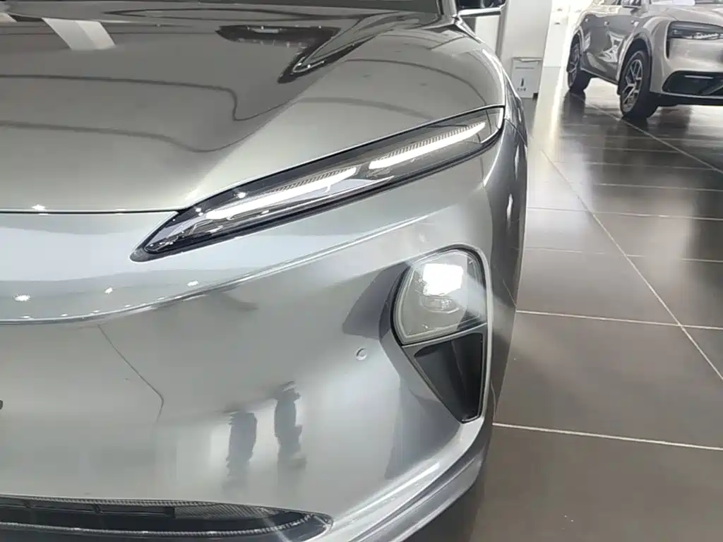 NIO ET5T — миниатюра 24