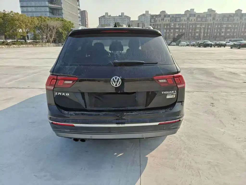 Volkswagen Tiguan L — миниатюра 8