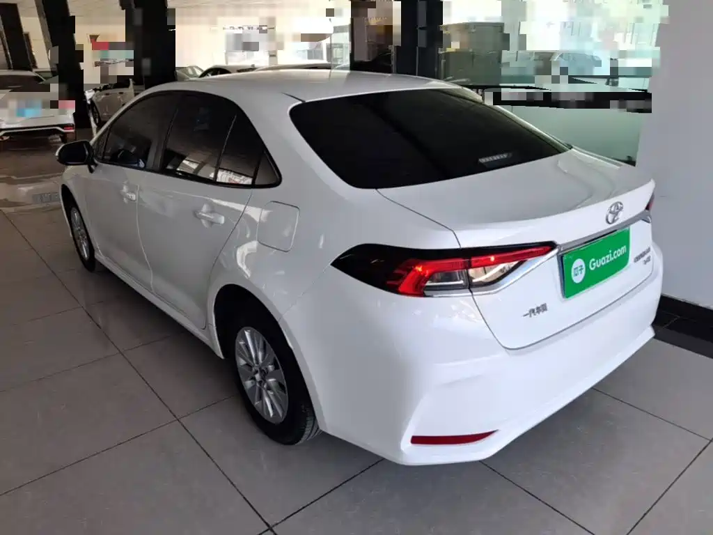 Toyota Corolla — миниатюра 5