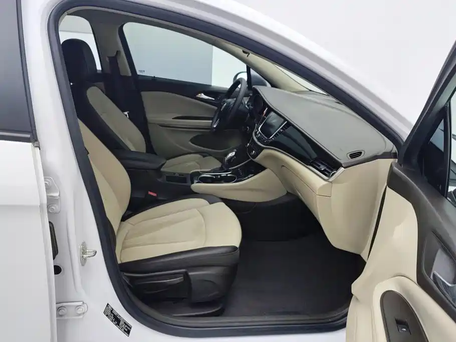 Buick Verano — миниатюра 8