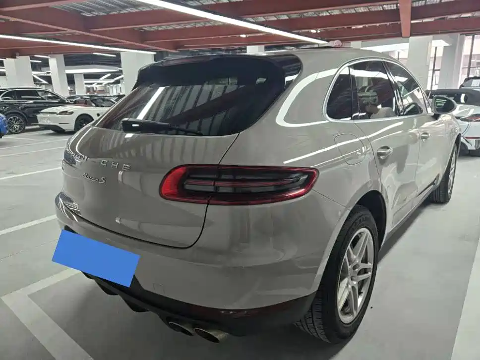Porsche Macan — миниатюра 12