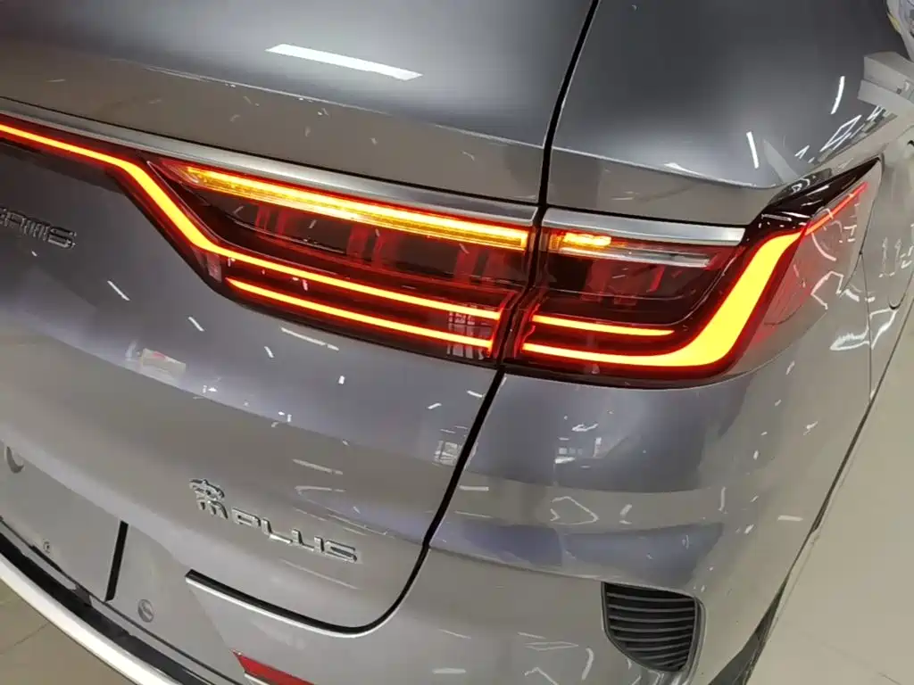 BYD PLUS New Energy — миниатюра 8