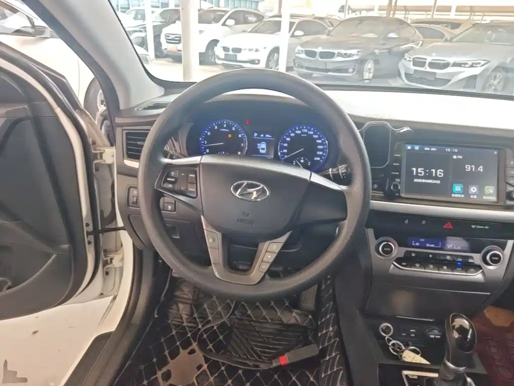 Hyundai Mistra — миниатюра 11