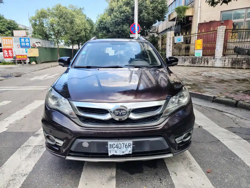 BYD S7 2015 2.0T AT Luxury