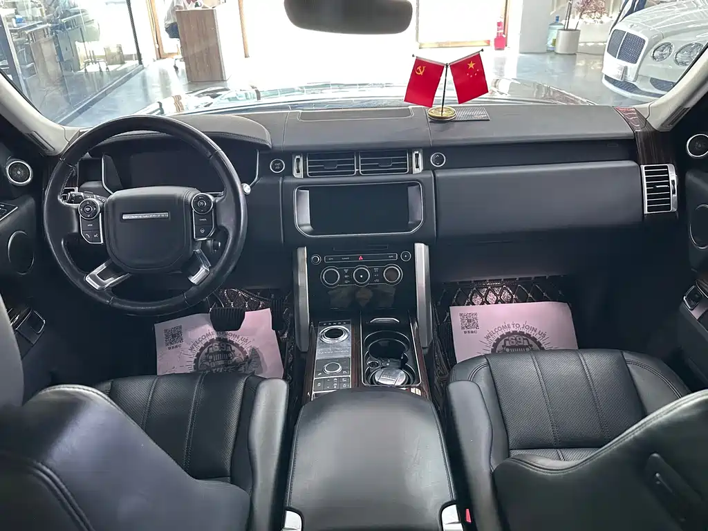 Land Rover Range Rover 2017 3.0 SC V6 Vogue Long Wheelbase