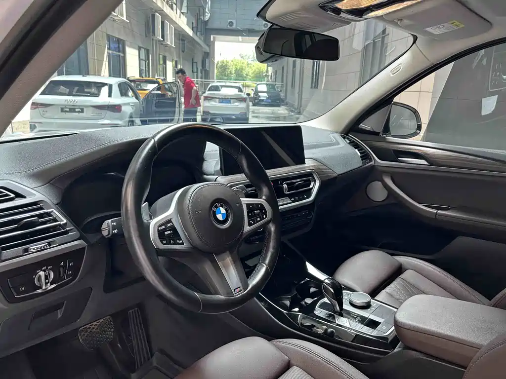 BMW X3 — миниатюра 13