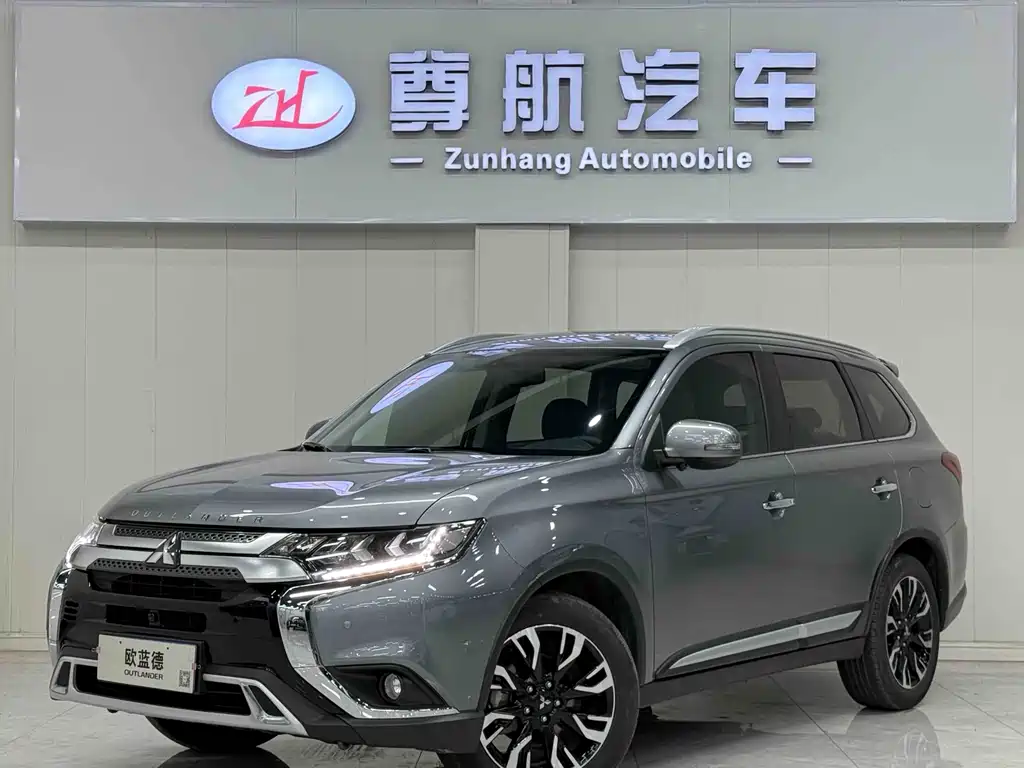 Купить Mitsubishi Outlander
