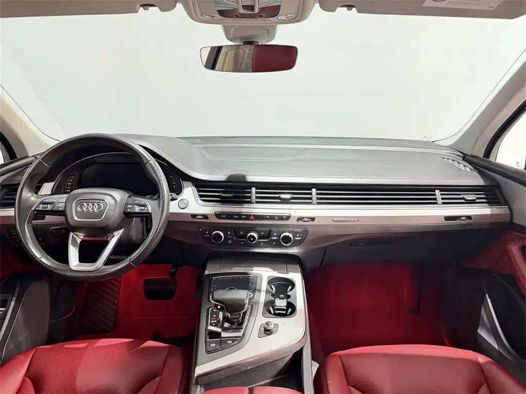 Audi Q7 — миниатюра 6