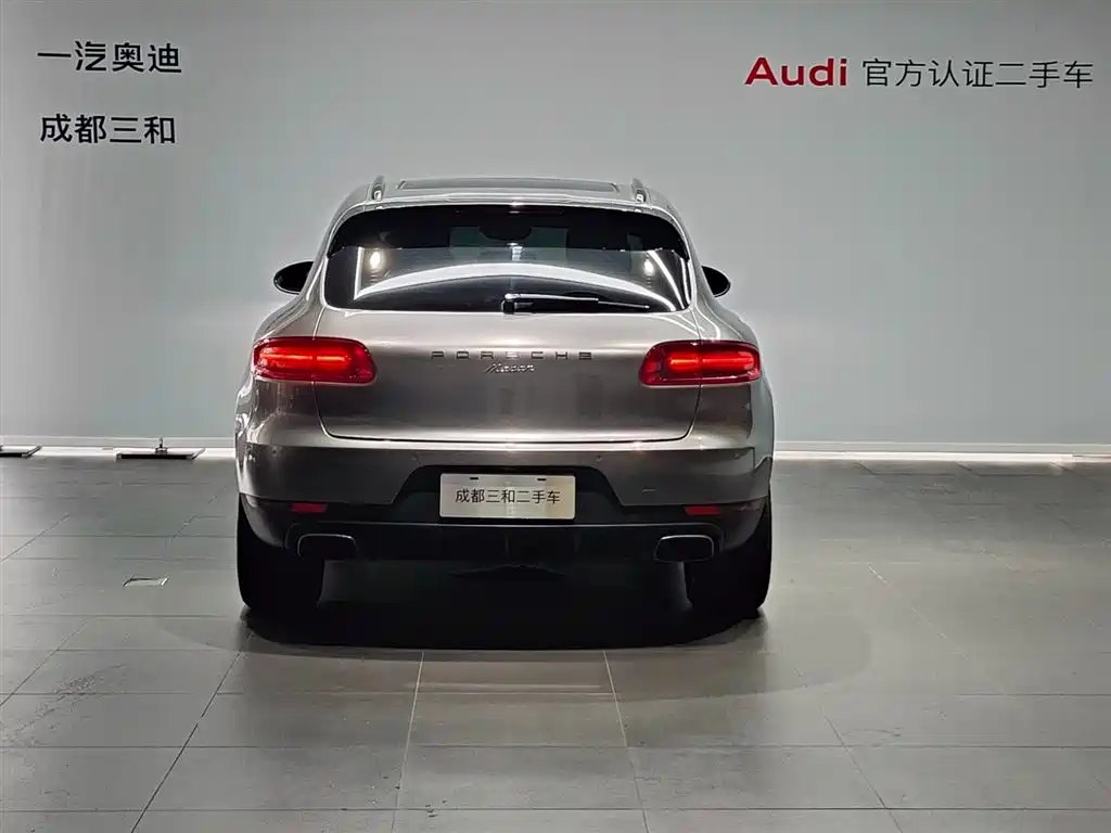 Porsche Macan — миниатюра 5