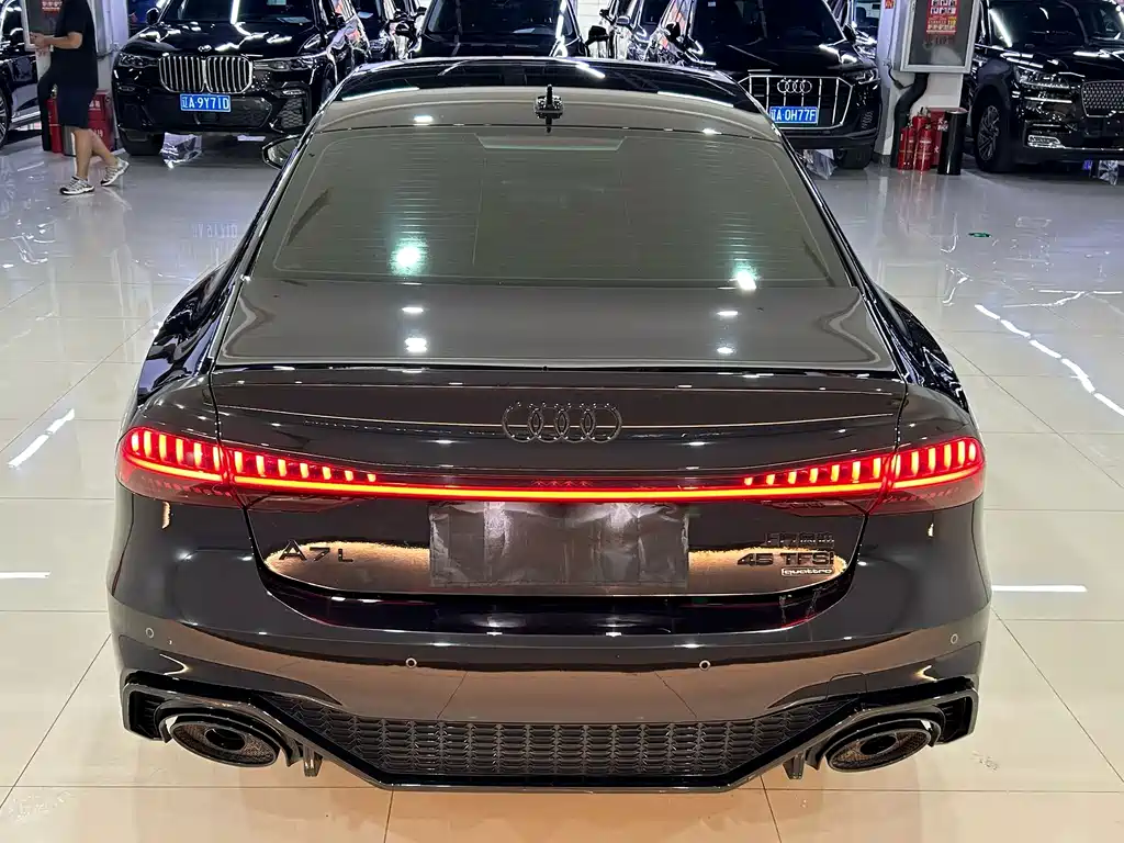 Audi A7L — миниатюра 8
