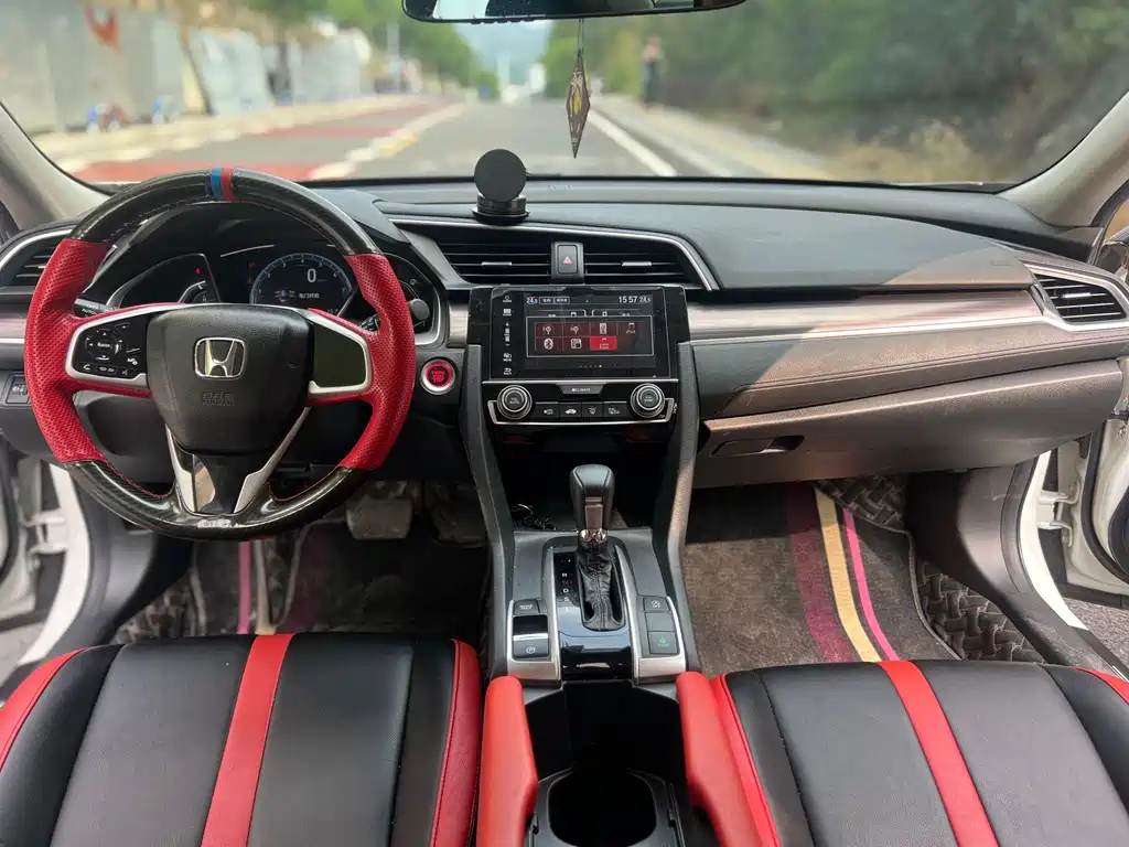 Honda Civic — миниатюра 9