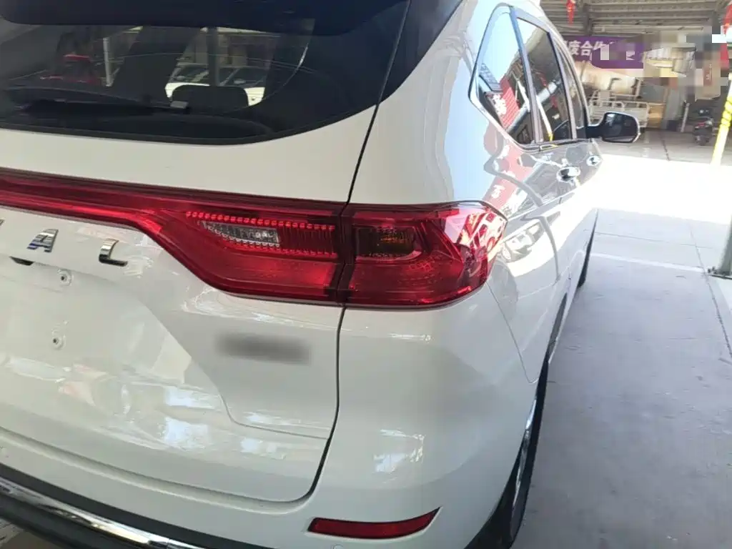 Haval M6 — миниатюра 8