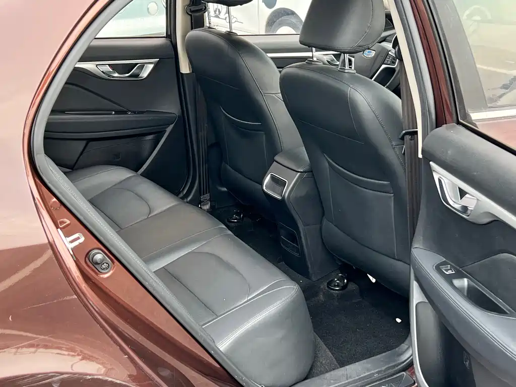Geely Vision — миниатюра 7