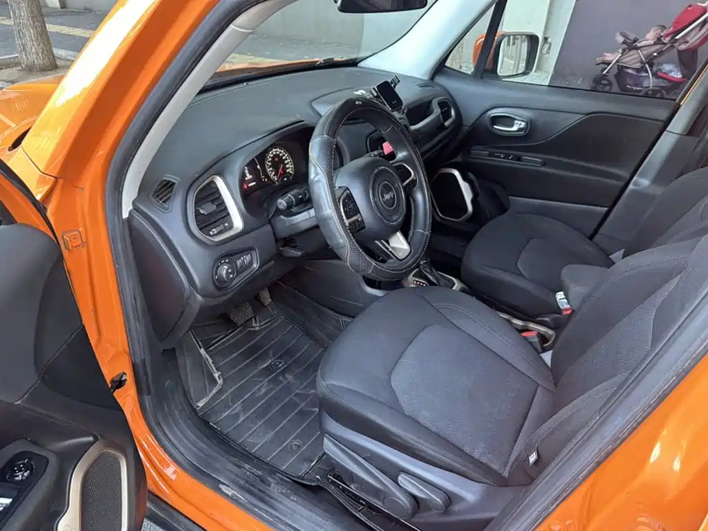 Jeep Renegade — миниатюра 13