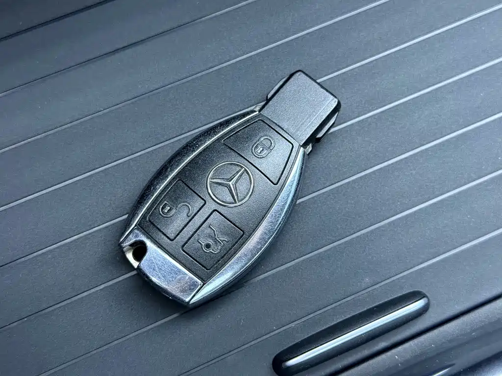 Mercedes-Benz M-Class — миниатюра 10