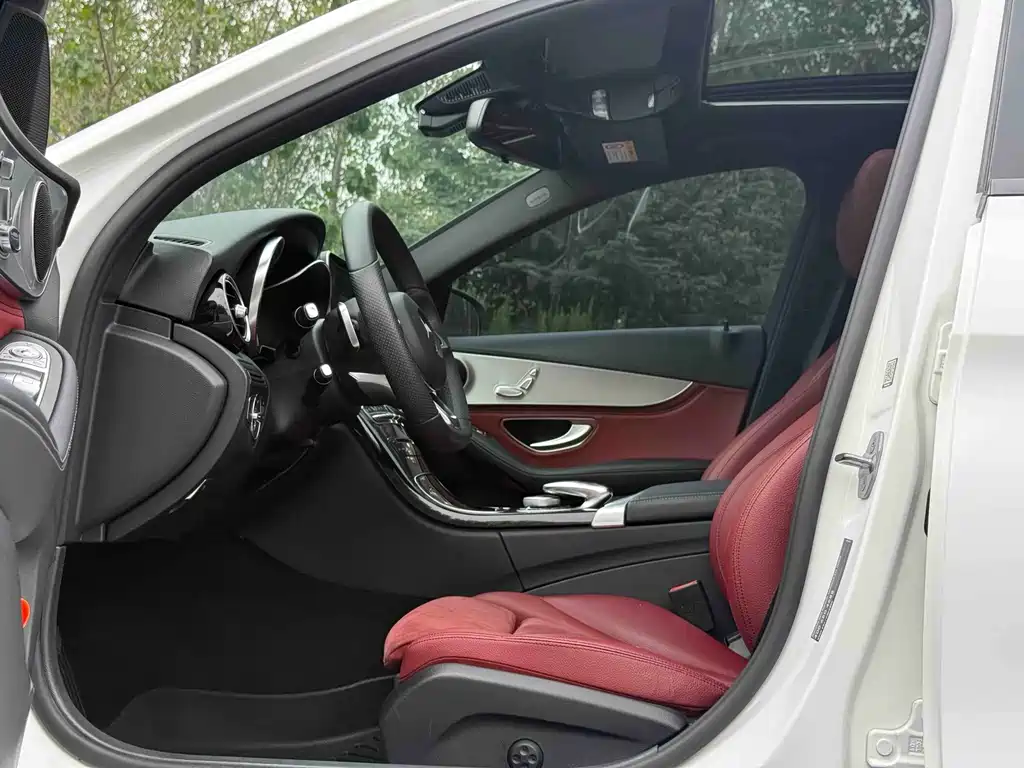 Mercedes-Benz C-Class — миниатюра 8