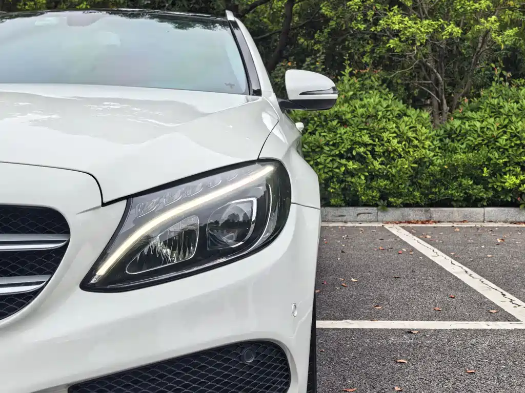 Mercedes-Benz C-Class (Import) — миниатюра 8