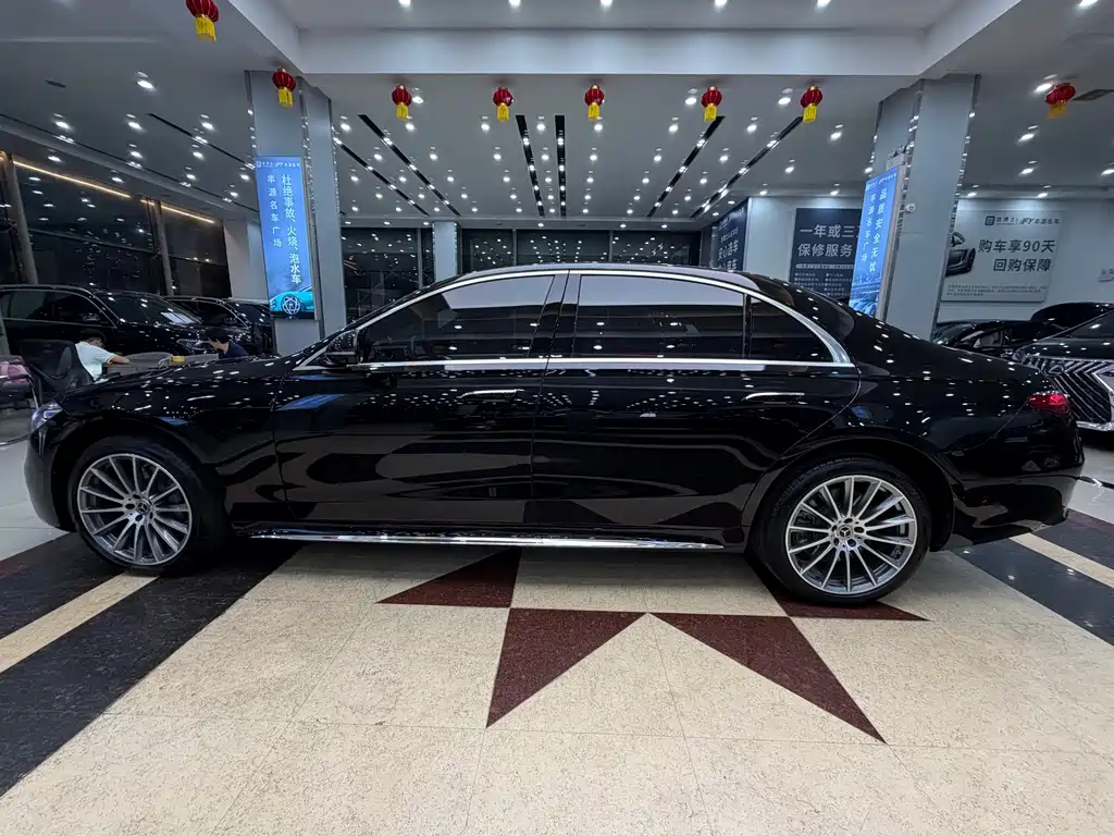 Mercedes-Benz S-Class — миниатюра 25
