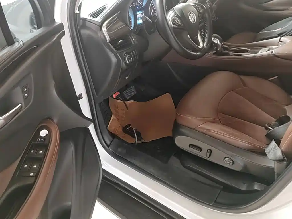 Buick Envision Plus — миниатюра 16
