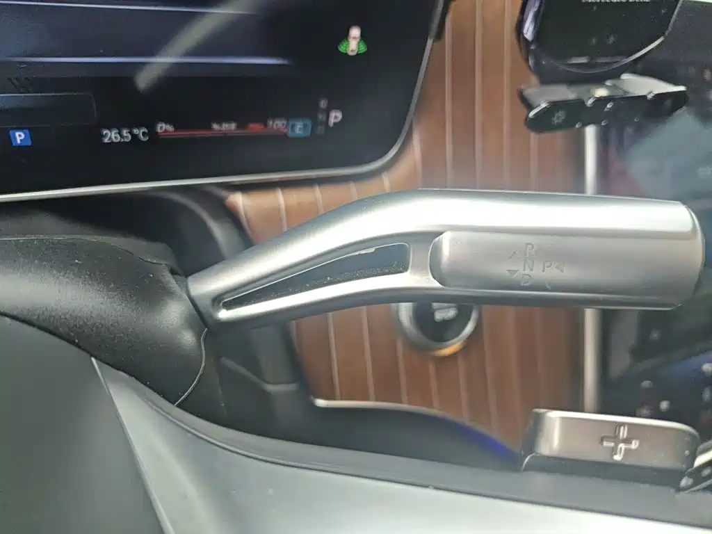 Mercedes-Benz EQE SUV — миниатюра 7