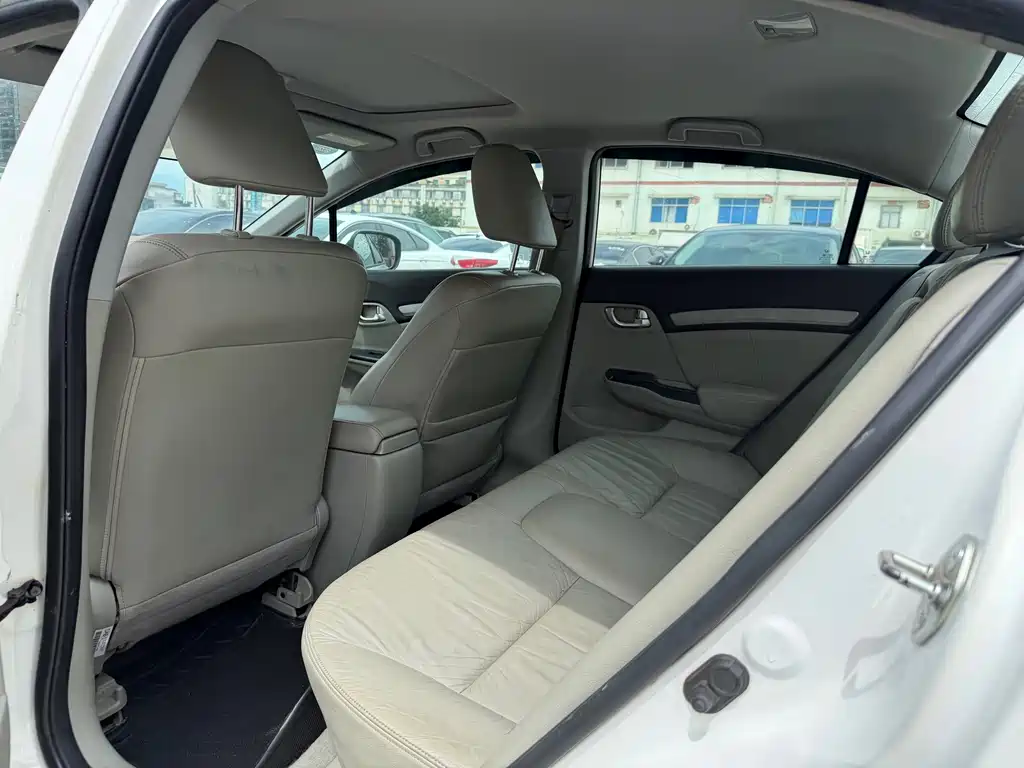 Honda Civic — миниатюра 8