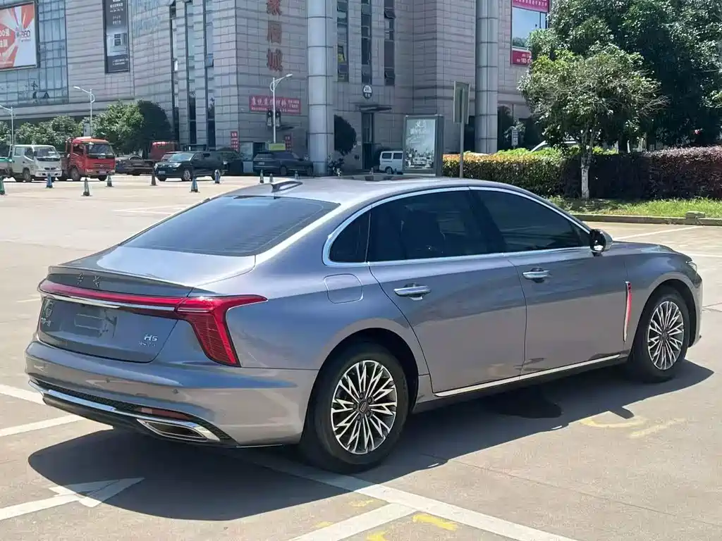 Hongqi Hongqi H5 — миниатюра 9
