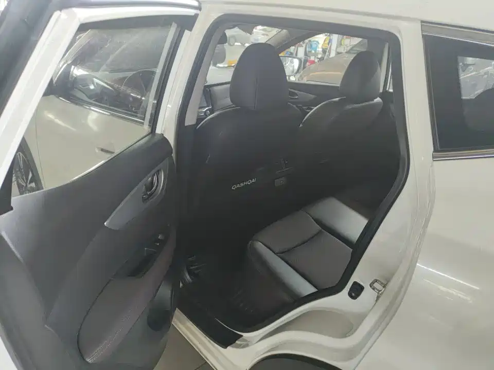 Nissan Qashqai — миниатюра 4