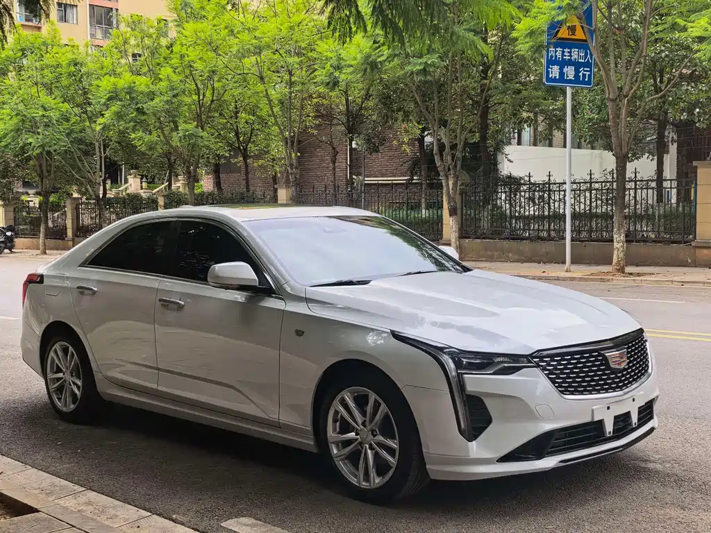 Cadillac CT4 — миниатюра 3