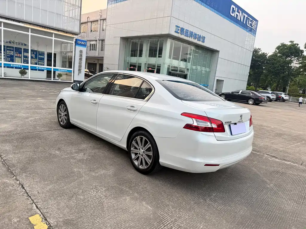 Peugeot 408 — миниатюра 4