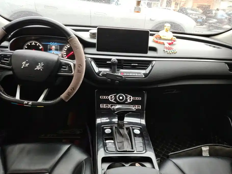 Hongqi Hongqi H5 — миниатюра 12
