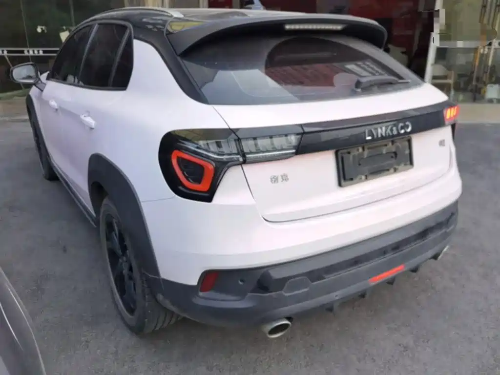 Lynk & Co 02 — миниатюра 5