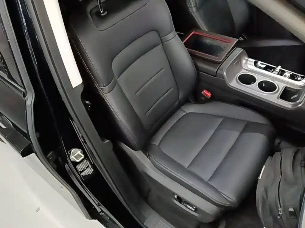GAC Motor Trumpchi E8 PHEV — миниатюра 25