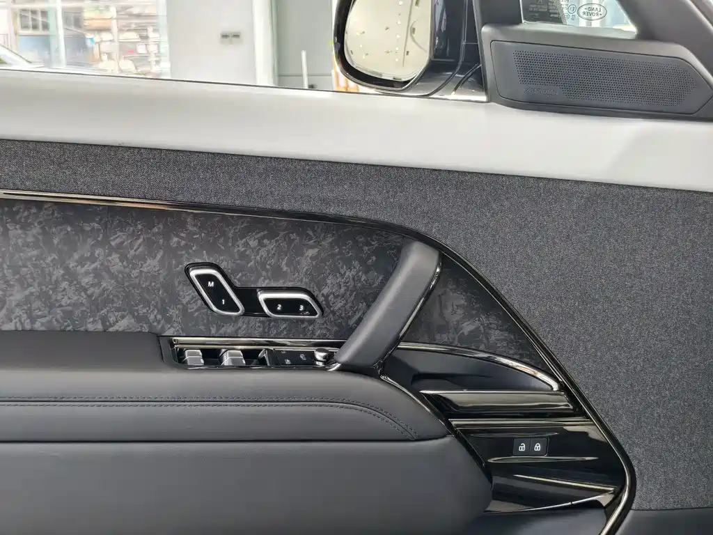 Land Rover Sport — миниатюра 18