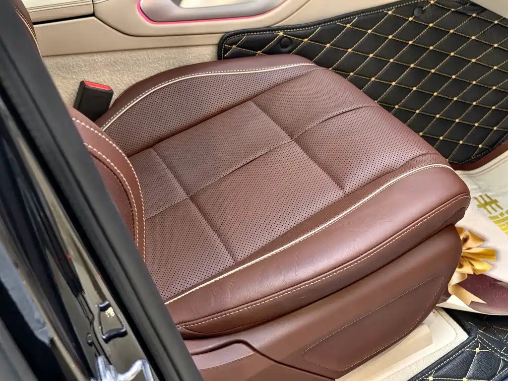 Mercedes-Benz GLS — миниатюра 9