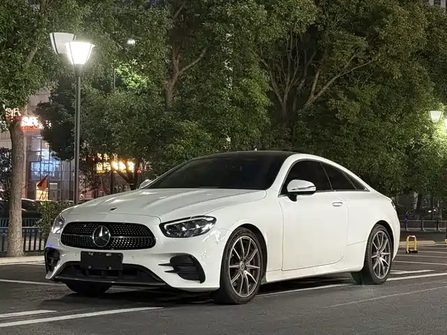 MERCEDES-BENZ E CLASS