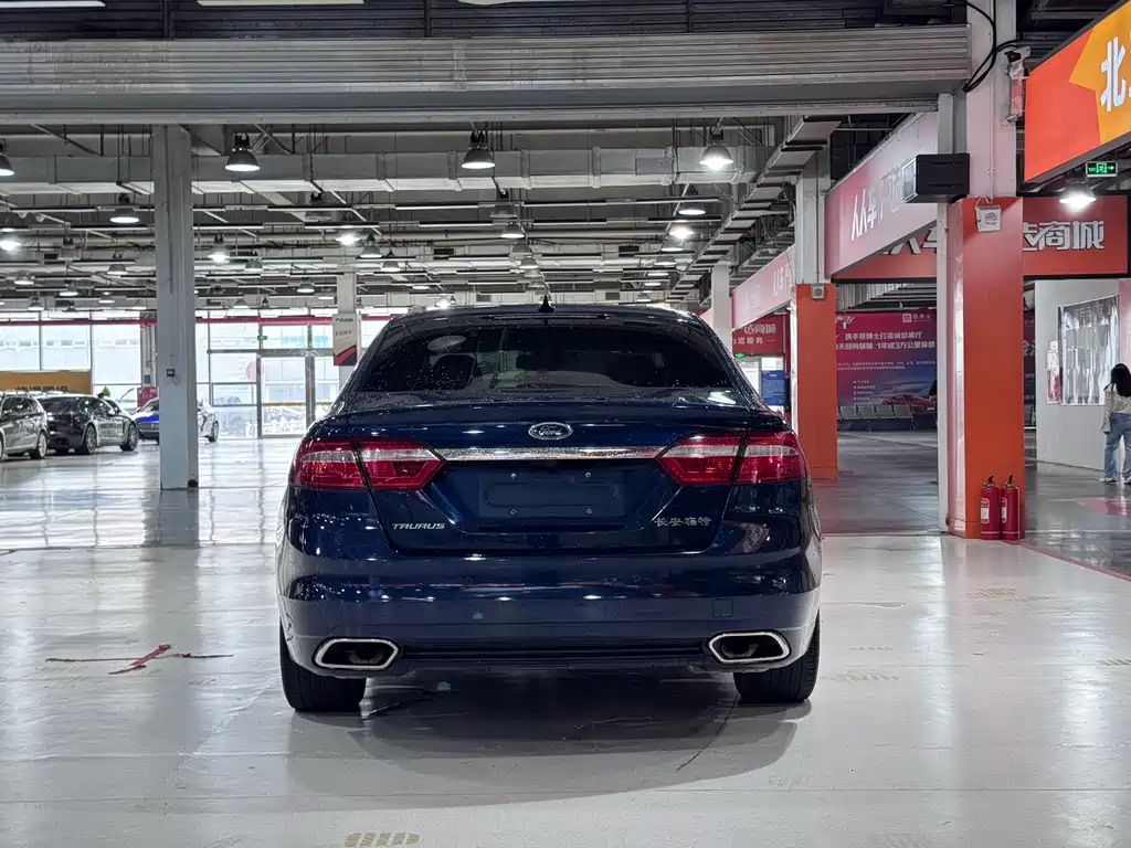 Ford Taurus — миниатюра 4