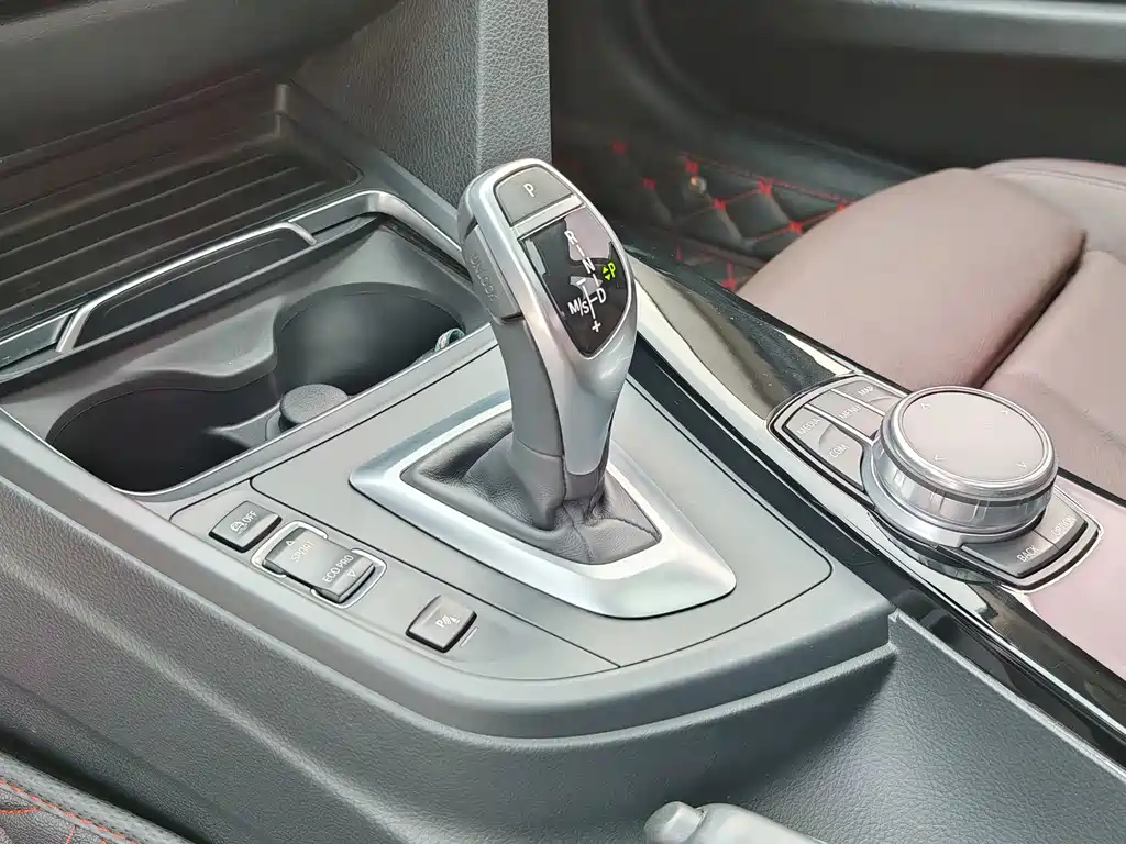 BMW 3 Series — миниатюра 31
